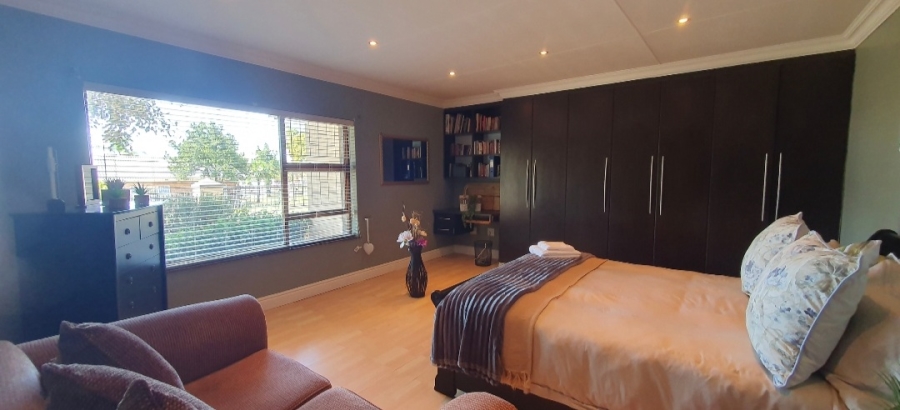 4 Bedroom Property for Sale in Strelitzia Park Eastern Cape